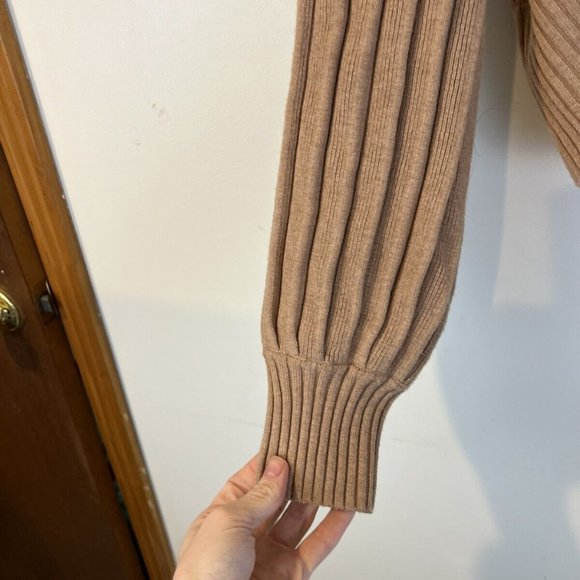 Aritzia Wilfred Thais Plunge Front Cardigan in Camel - Picture 5 of 7